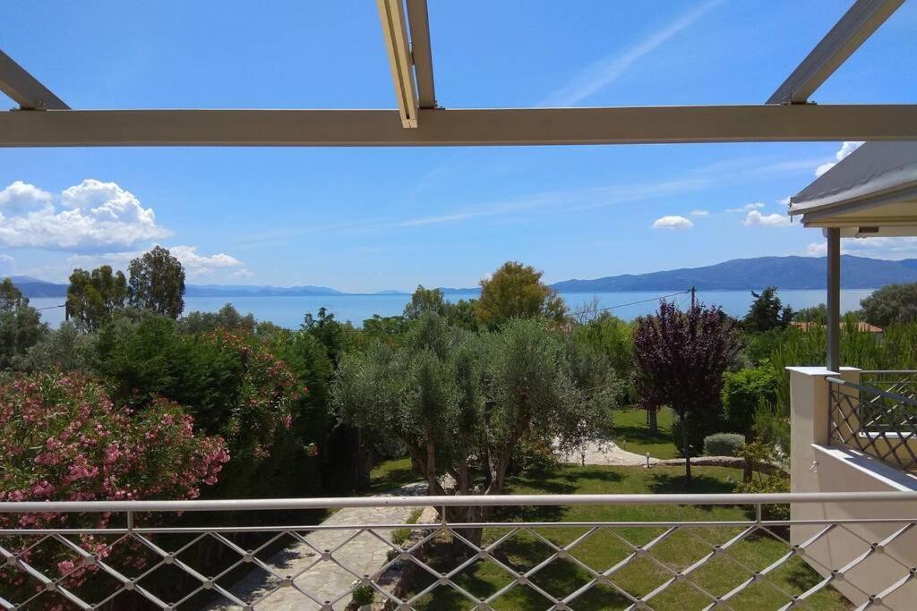 Seaside Villa Andronikos Амаринтос Екстериор снимка