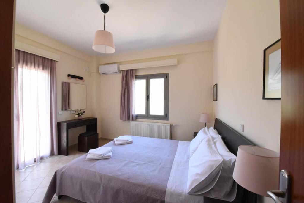 Seaside Villa Andronikos Амаринтос Екстериор снимка