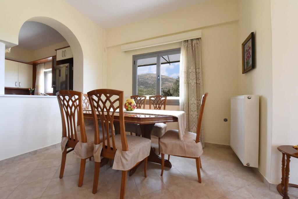 Seaside Villa Andronikos Амаринтос Екстериор снимка